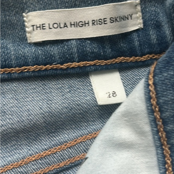 Aritzia Bundle Size 6 - Picture 5 of 10